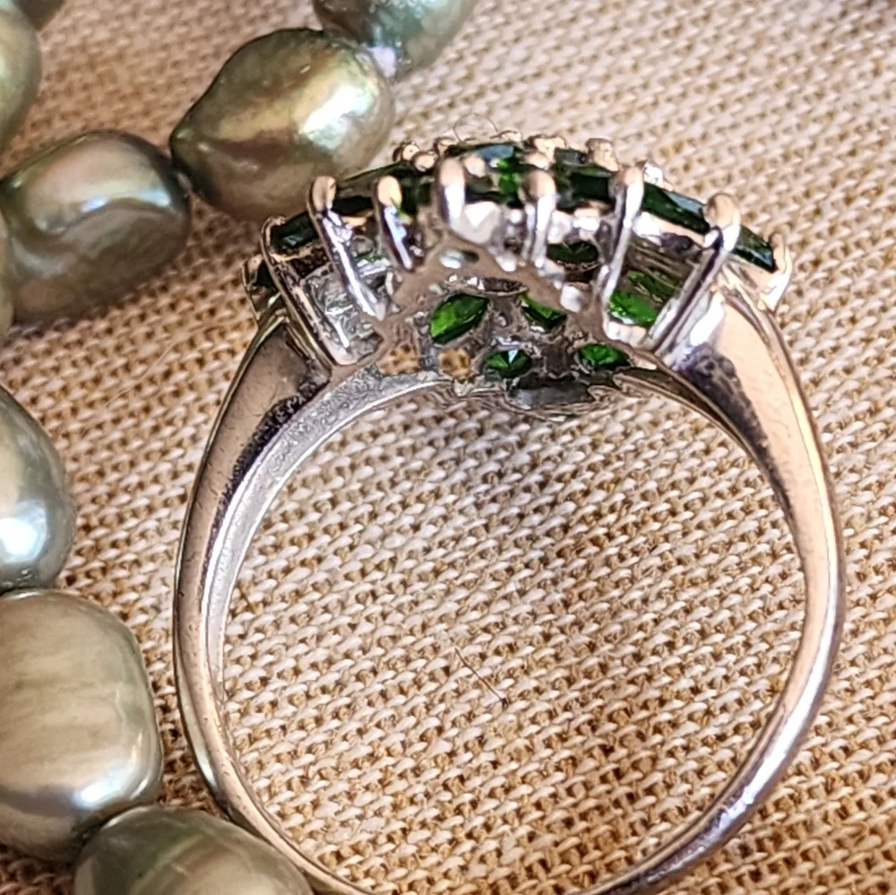 Emerald Green Crystal Cluster Ring - Women Jewelry